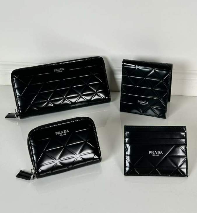 Picture of Prada Wallets _SKUfw214530010fw
